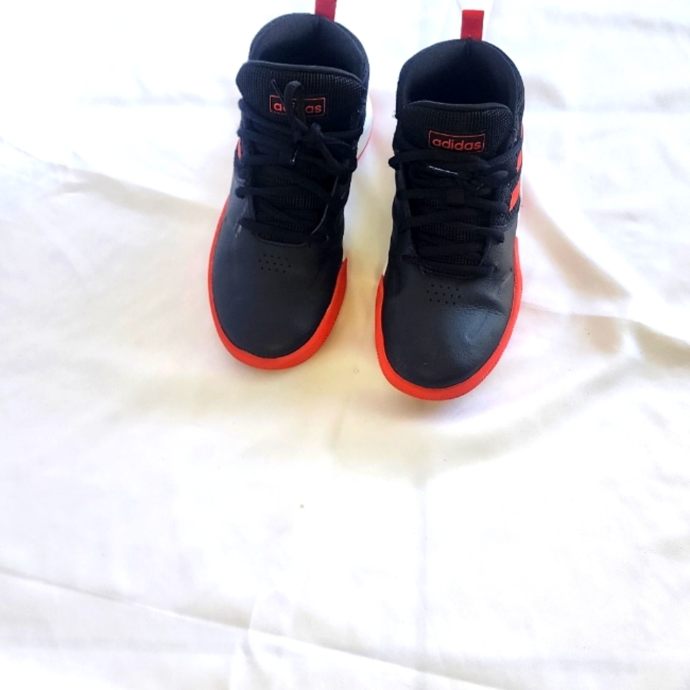 Kids Adidas own the game basketball shoes